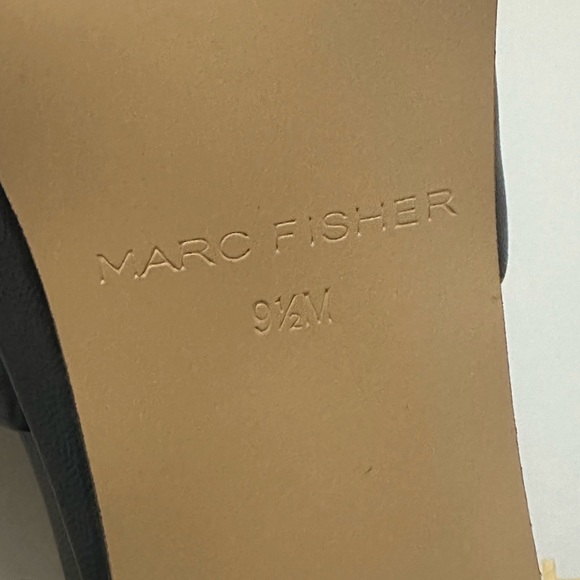 Black platform heels - Picture 4 of 4